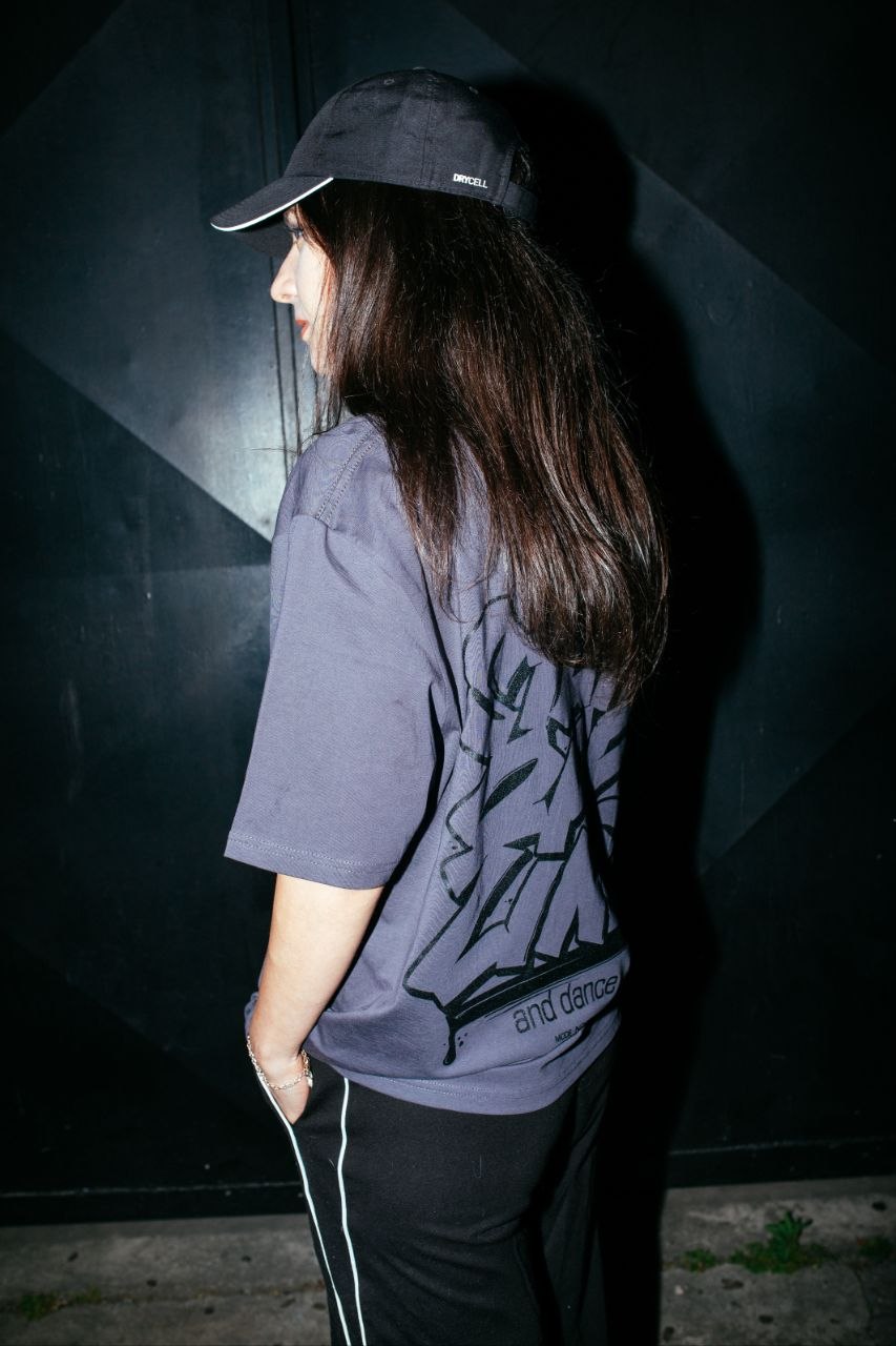 T-shirt oversize Stay Oflline and Dance Grey edition