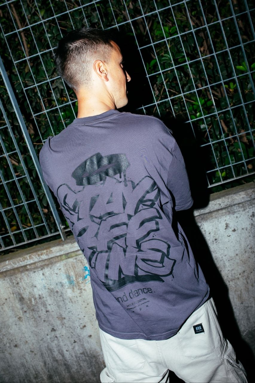 T-shirt oversize Stay Oflline and Dance Grey edition